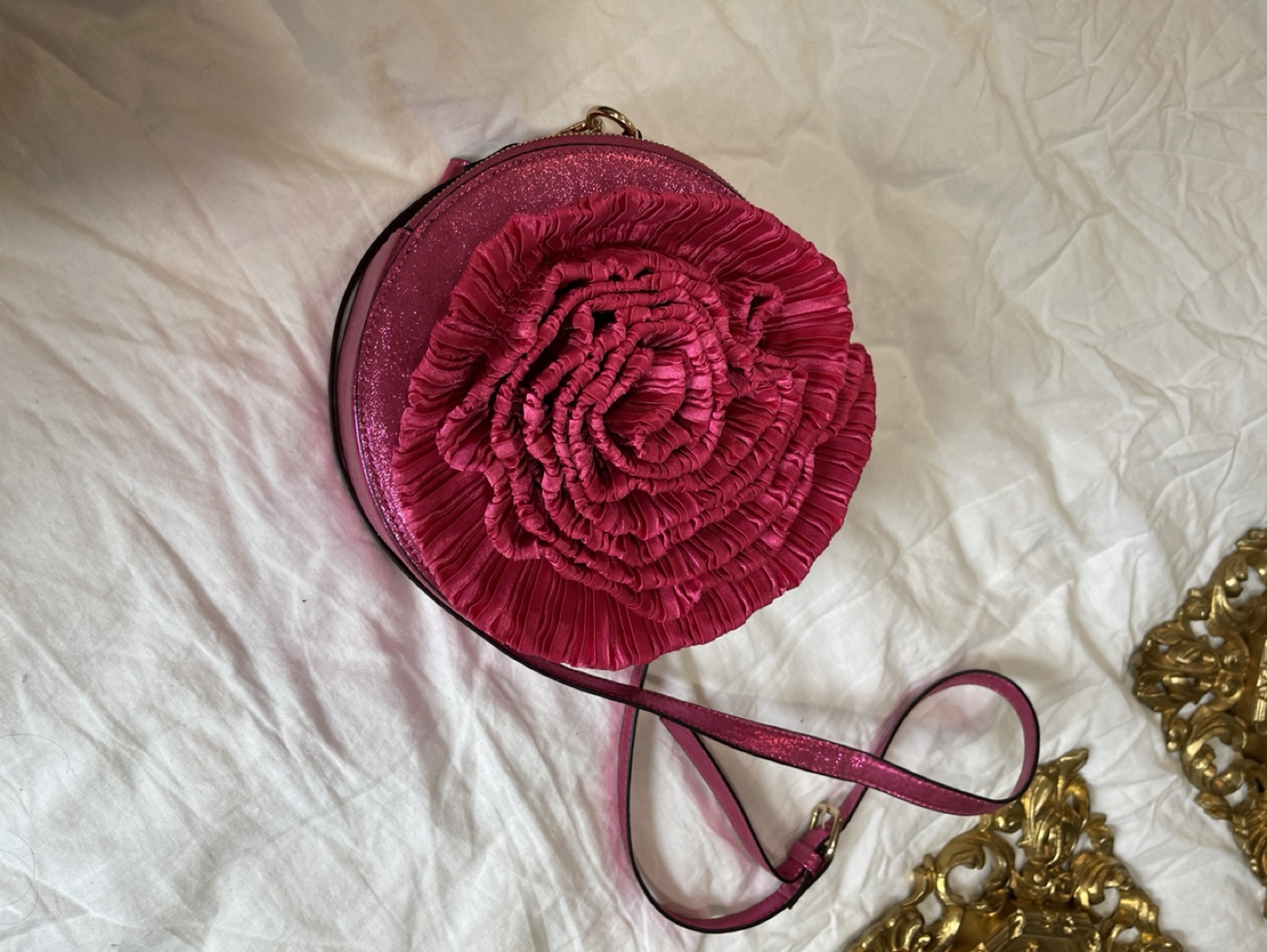 Pink Circle Bag with Flower  #ThriftyPicks