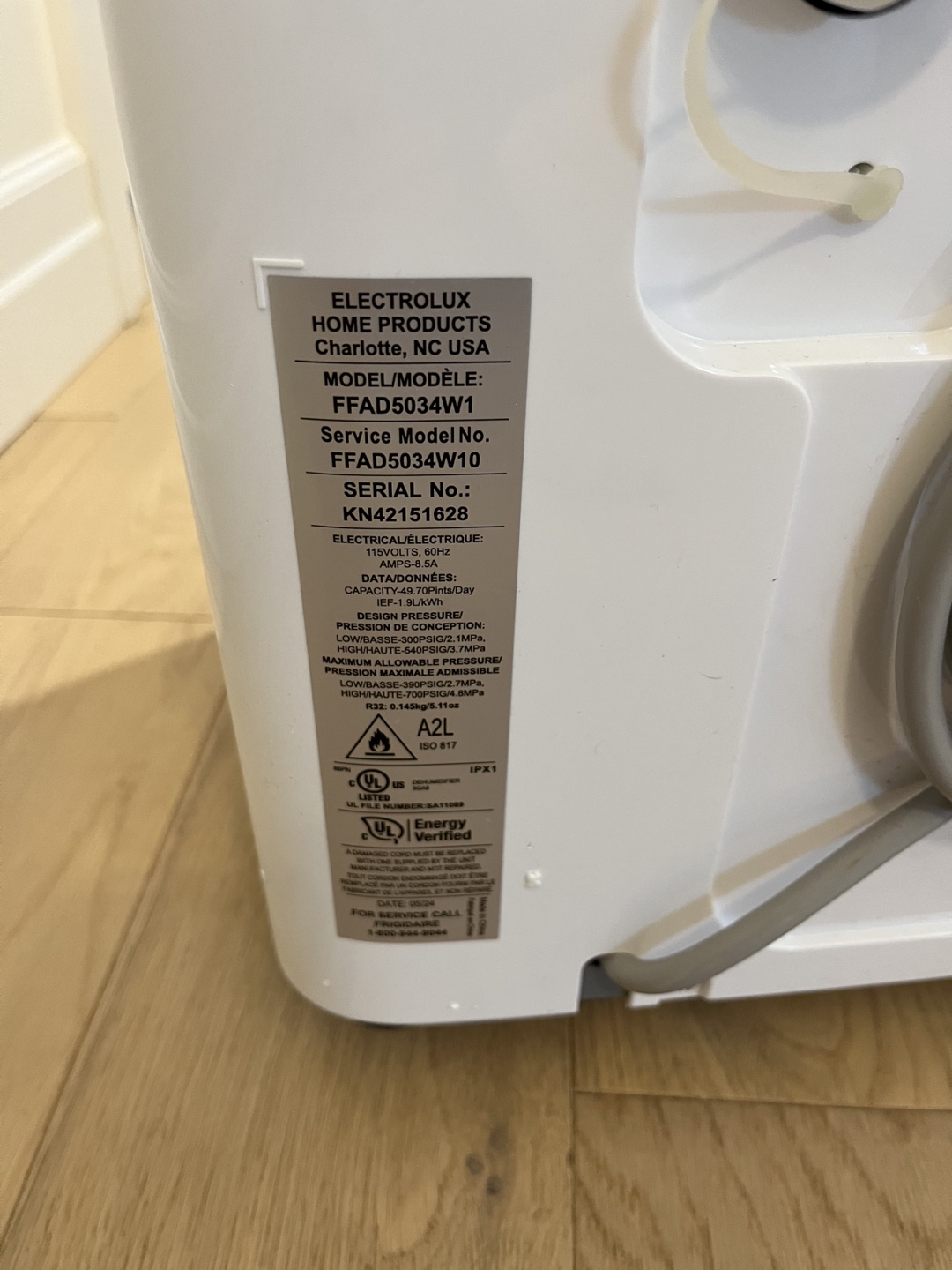 Frigidaire Dehumidifier 50 Pint - photo 3