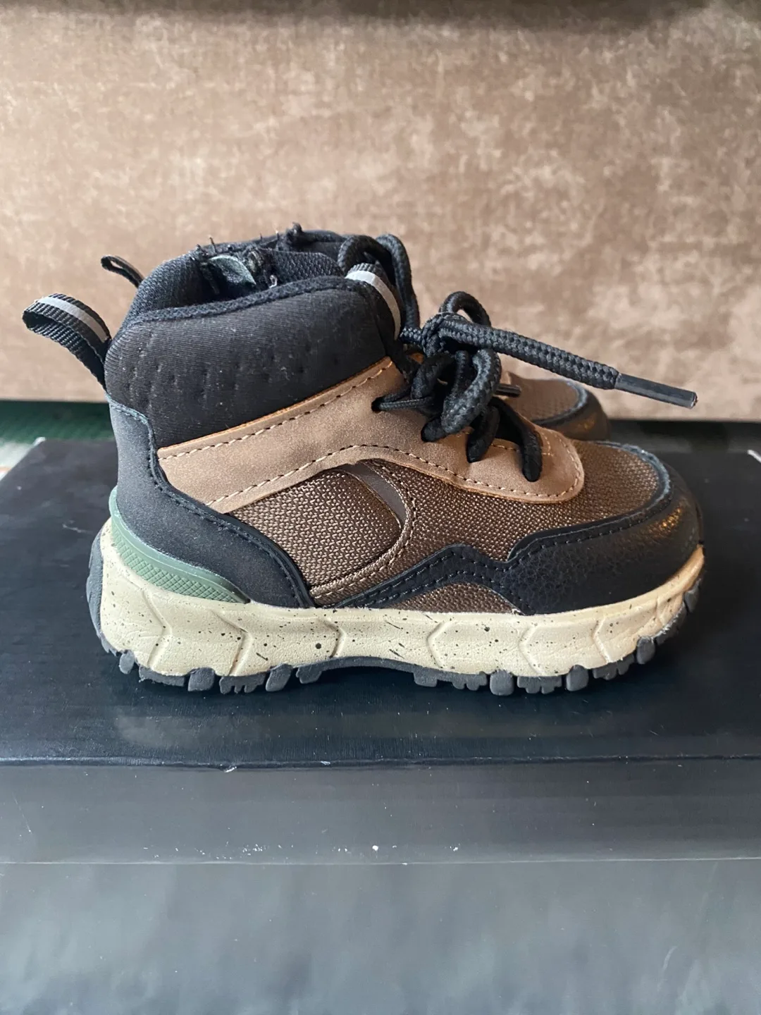 Zara baby Brown and Black Hiking Boots #thriftypicks image indicator(2)