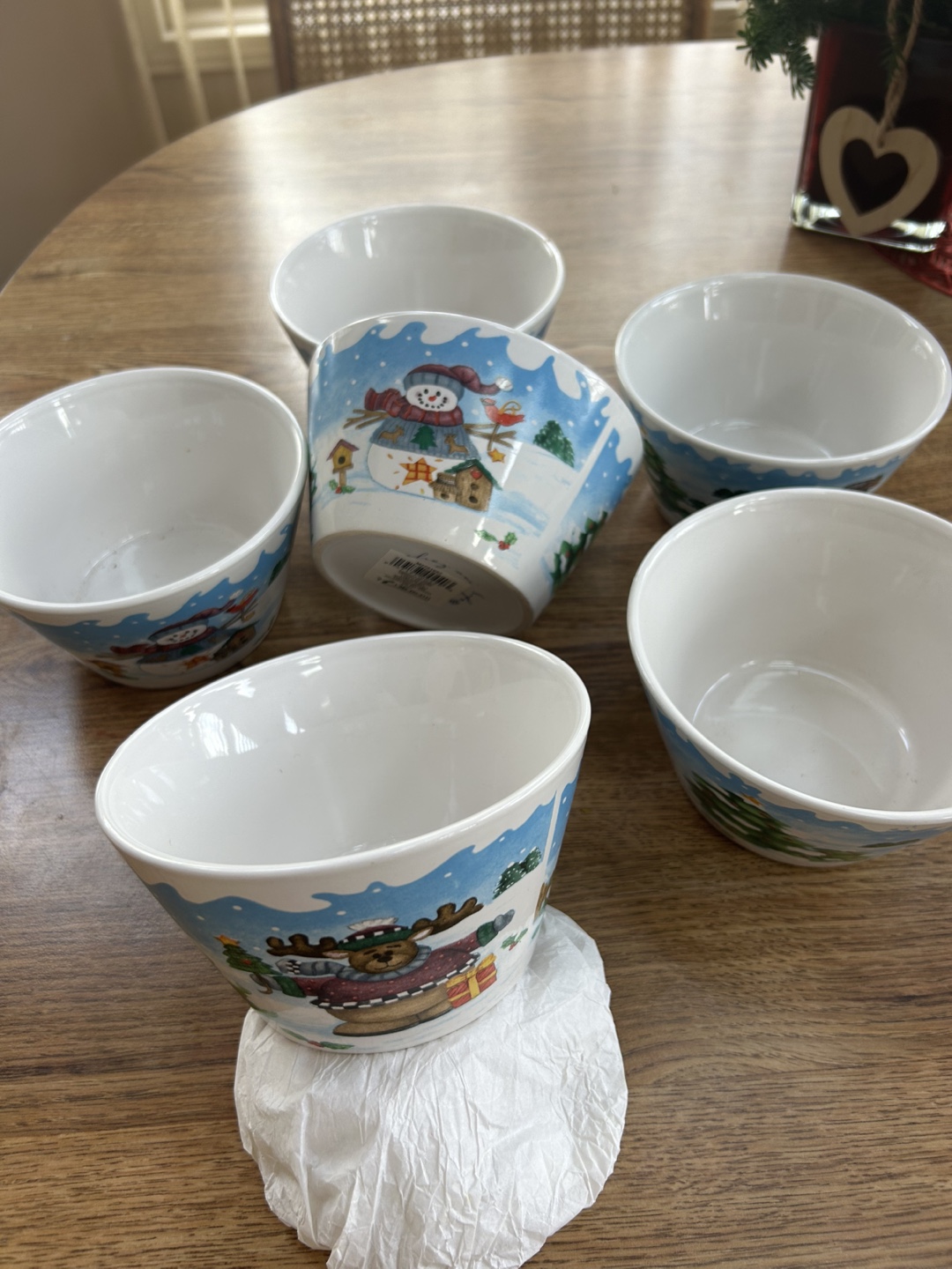 Set of 6 Christmas themed bowls