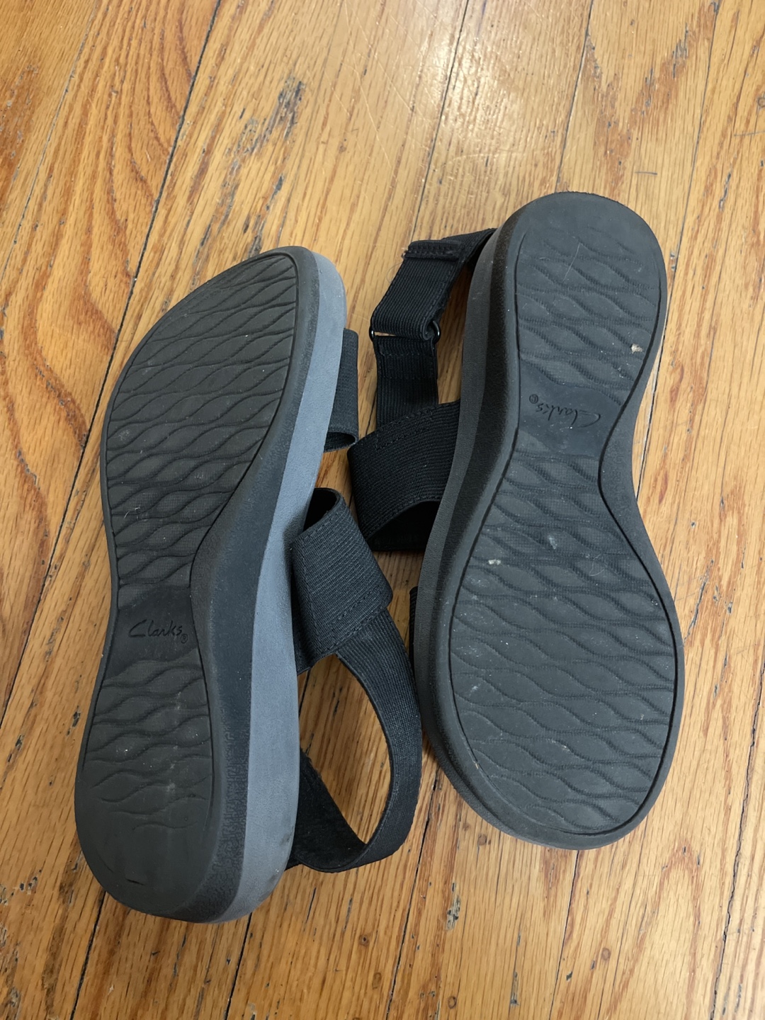 Clarks Black Sandals  #ThriftyPicks - photo 2