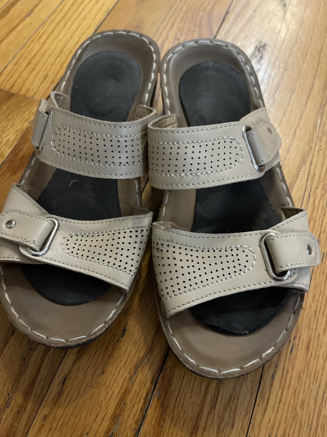 Tan  Sandals with Buckle Detail “#ThriftyPicks
