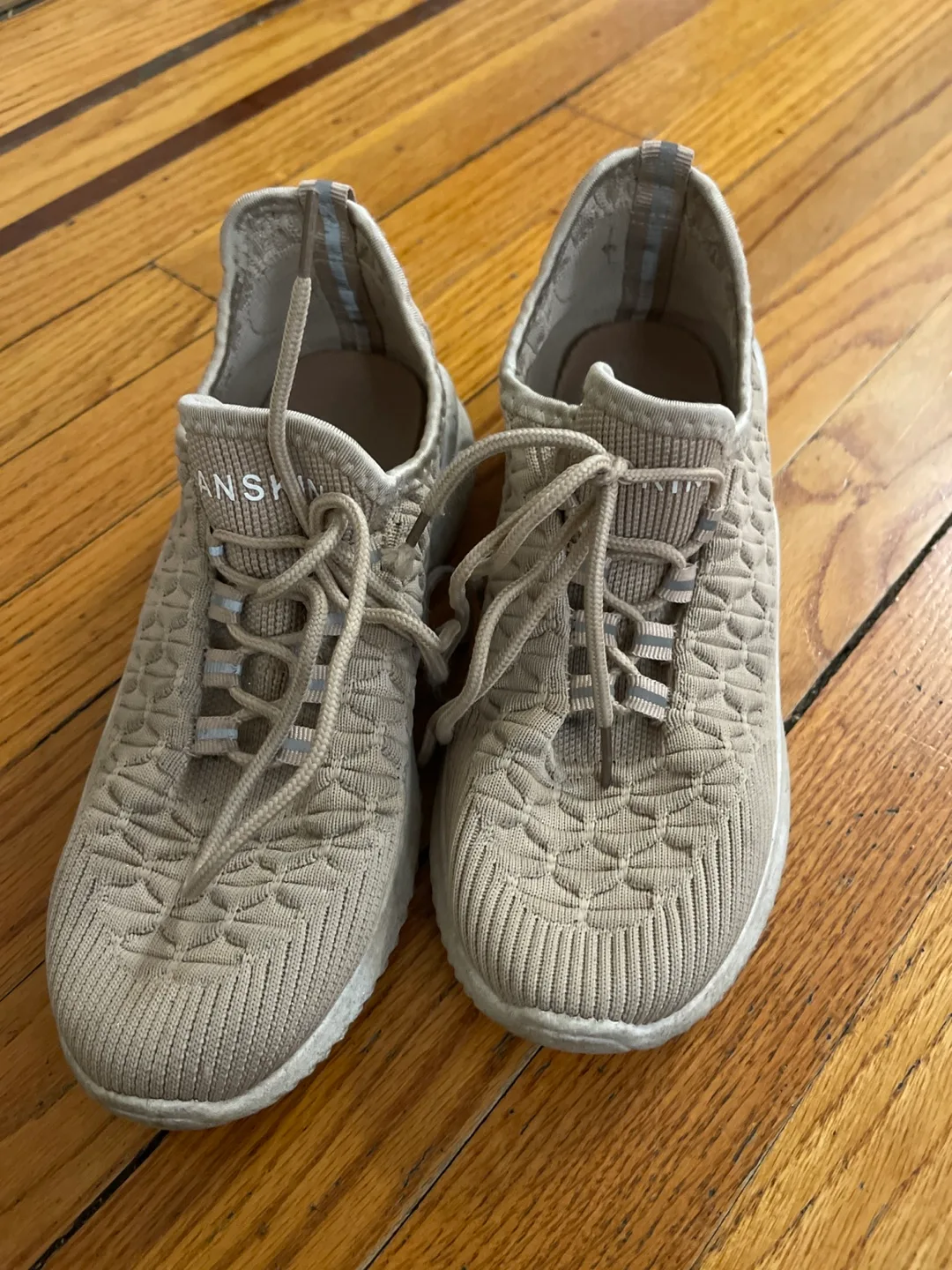 Tan Sneakers #ThriftyPicks thumbnail