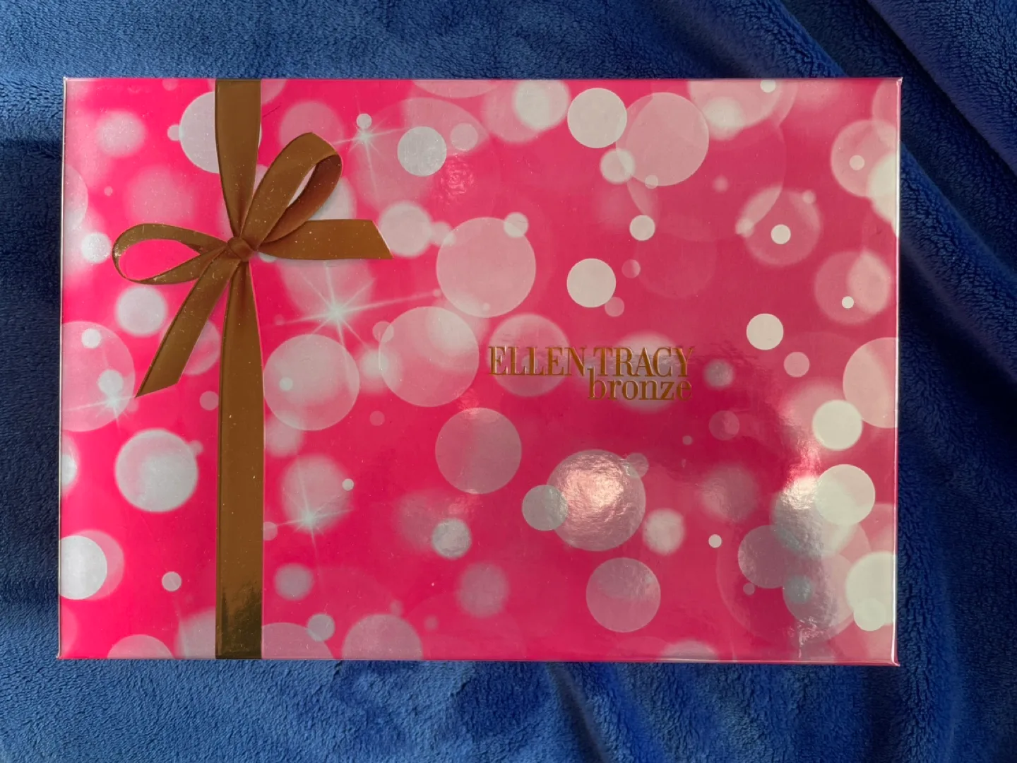 Ellen Tracy Bronze Gift Set (sealed) #Thriftypicks image indicator(2)