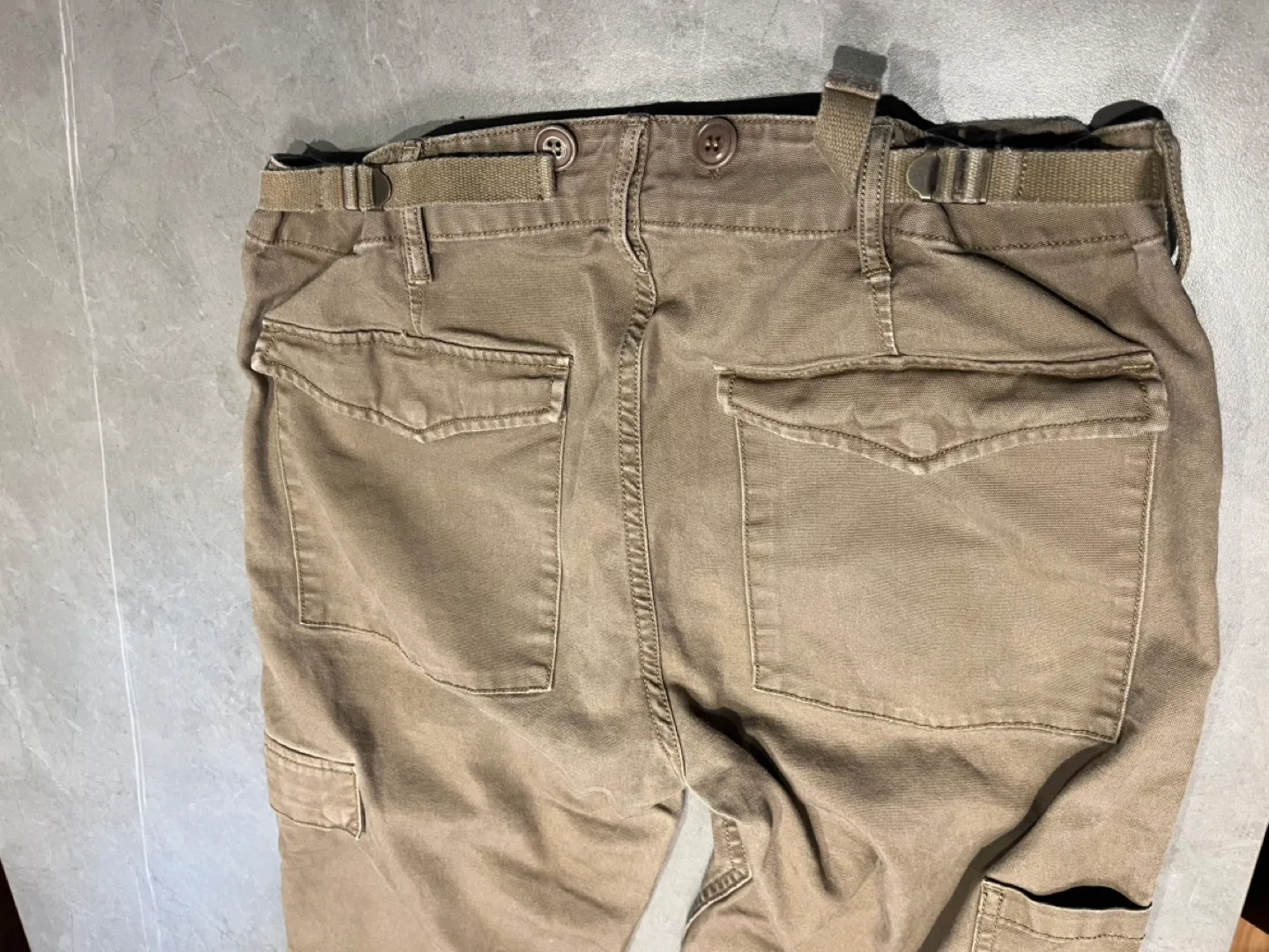Vince cuffed cargos image indicator(5)