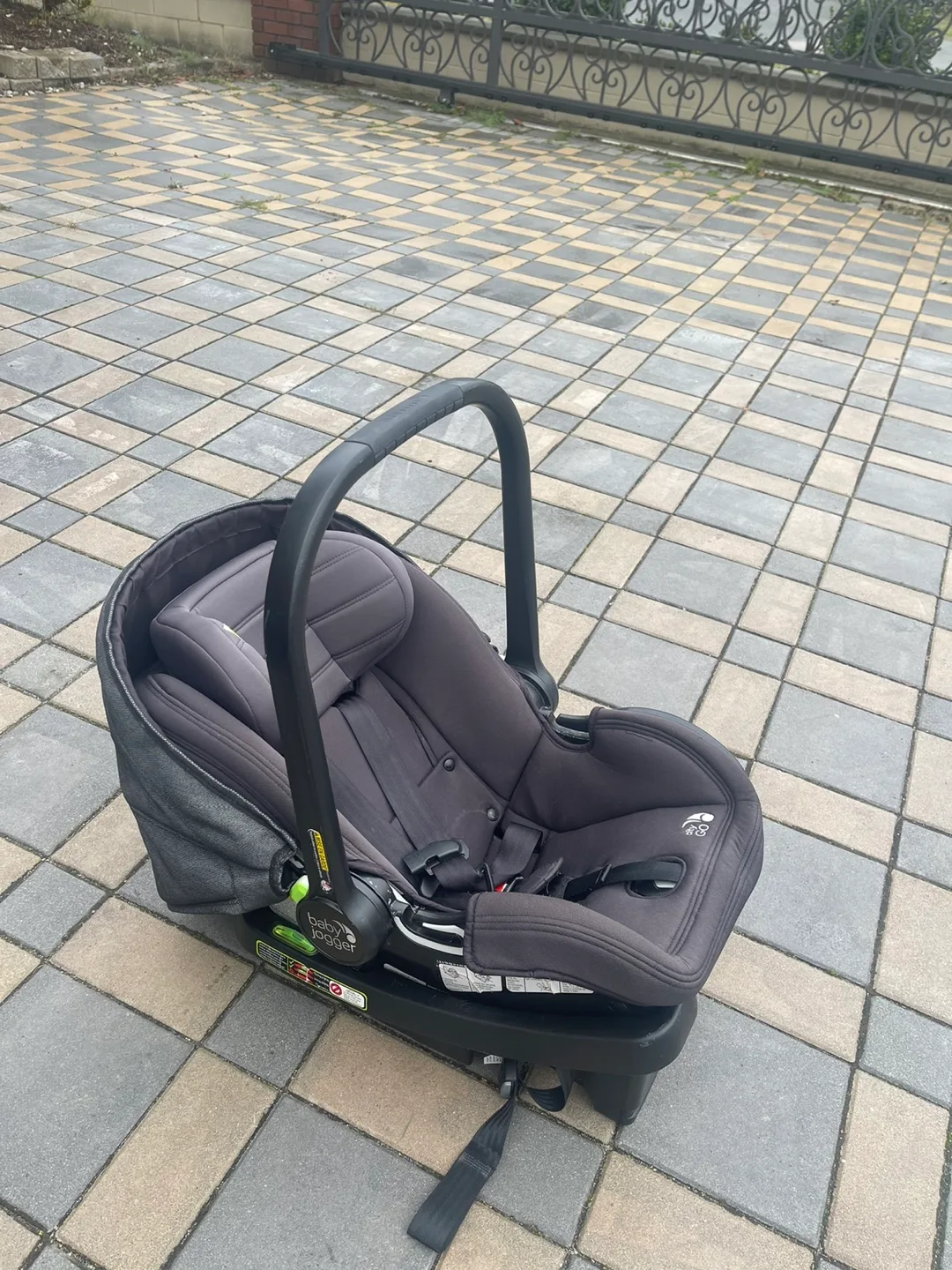 Baby Jogger City Select Lux Double Stroller with Infant Car Seat image indicator(2)