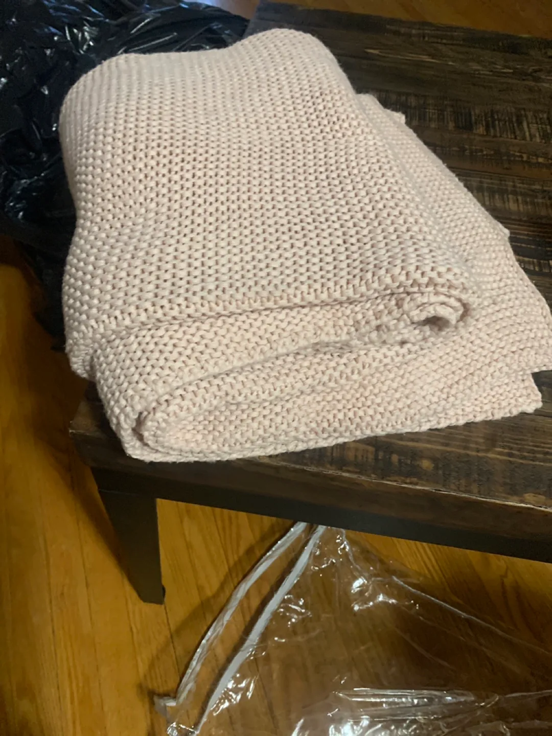 Pink Knit Throw Blanket thumbnail