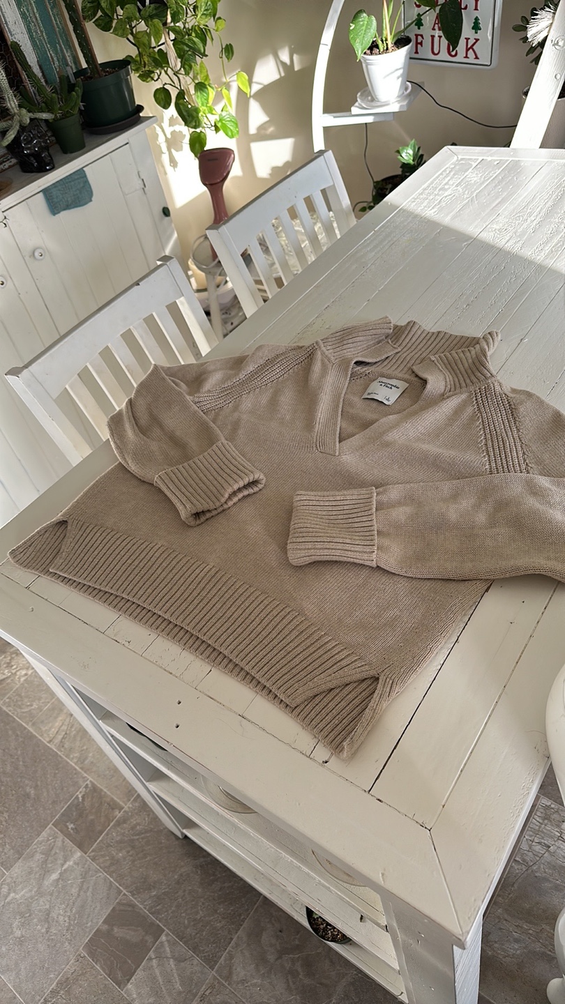 Abercrombie & Fitch Notch Neck Sweater - photo 3