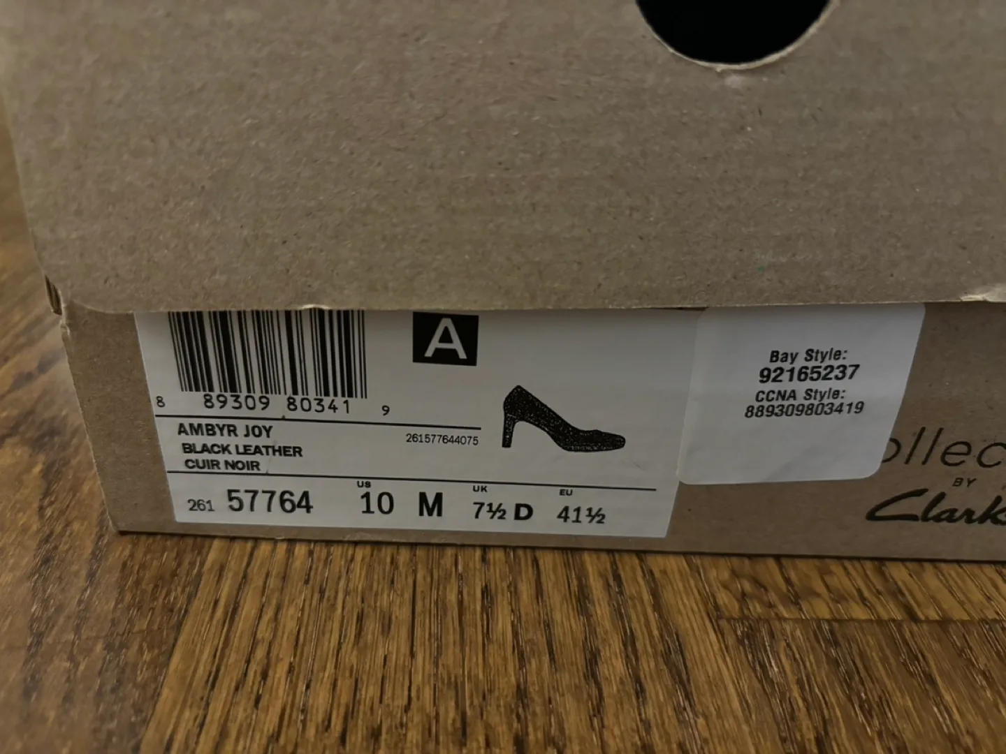 Clarks Ambyr Joy Black Leather Pumps Size 10 image indicator(2)