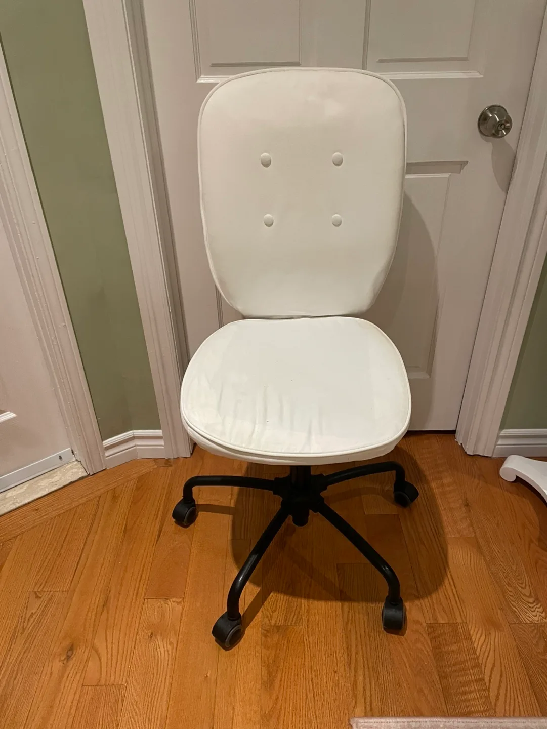 IKEA Chair For Free thumbnail