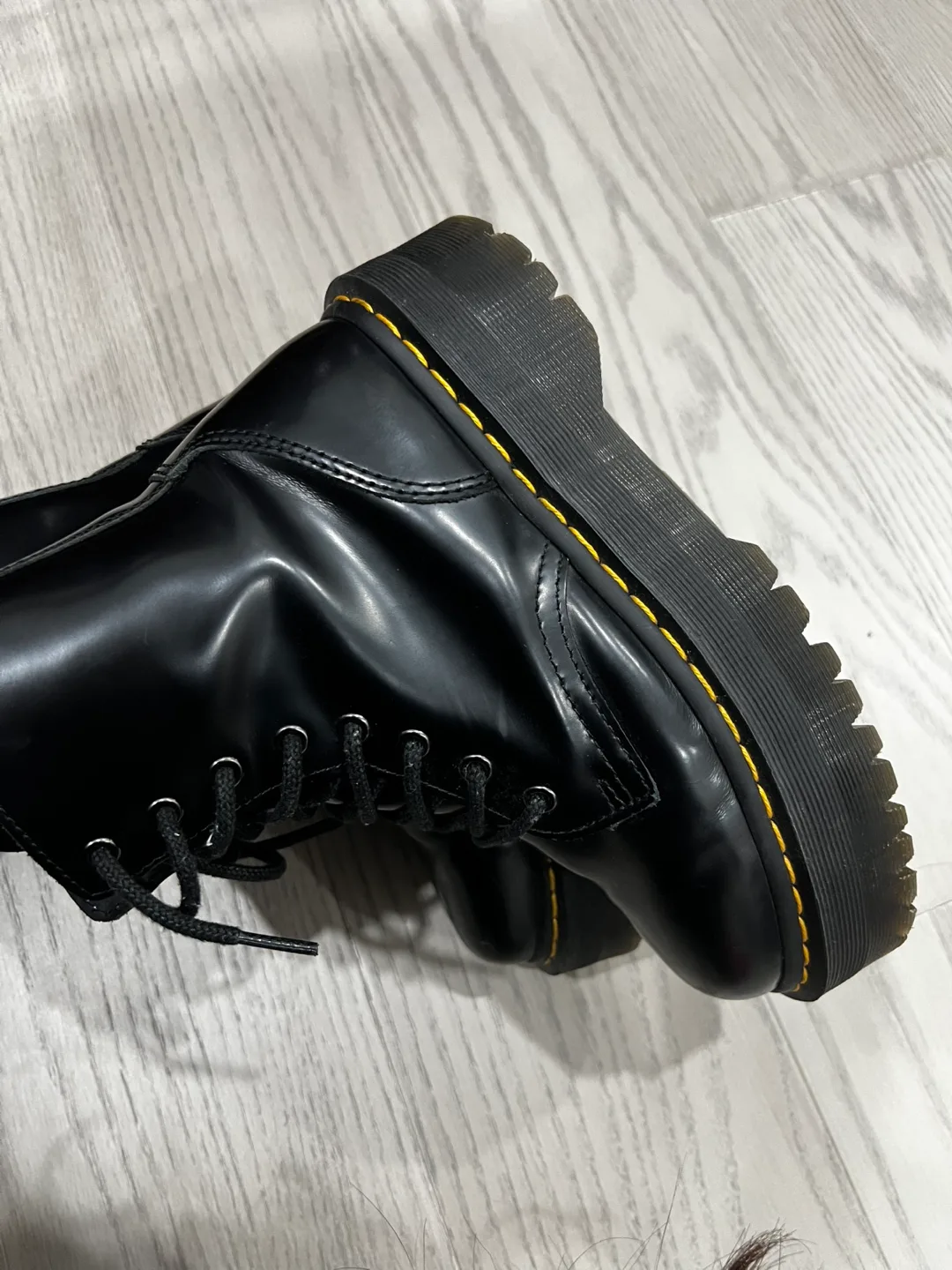Dr. Martens Platform Boots image indicator(4)