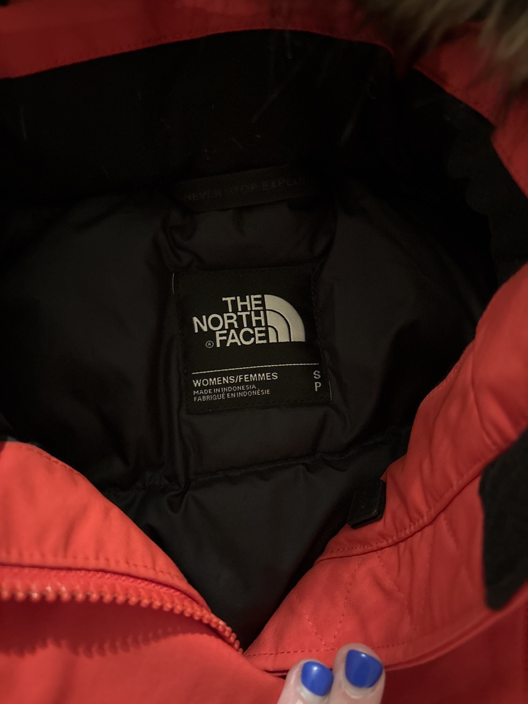 The North Face Women's Red Winter Coat - photo 2