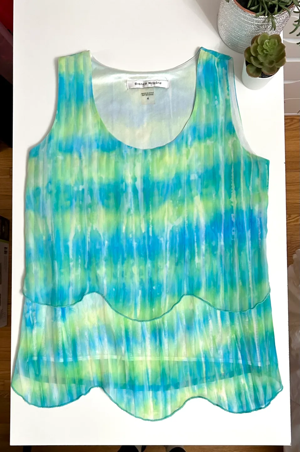 Pretty sleeveless blouse #ThiftyPicks thumbnail