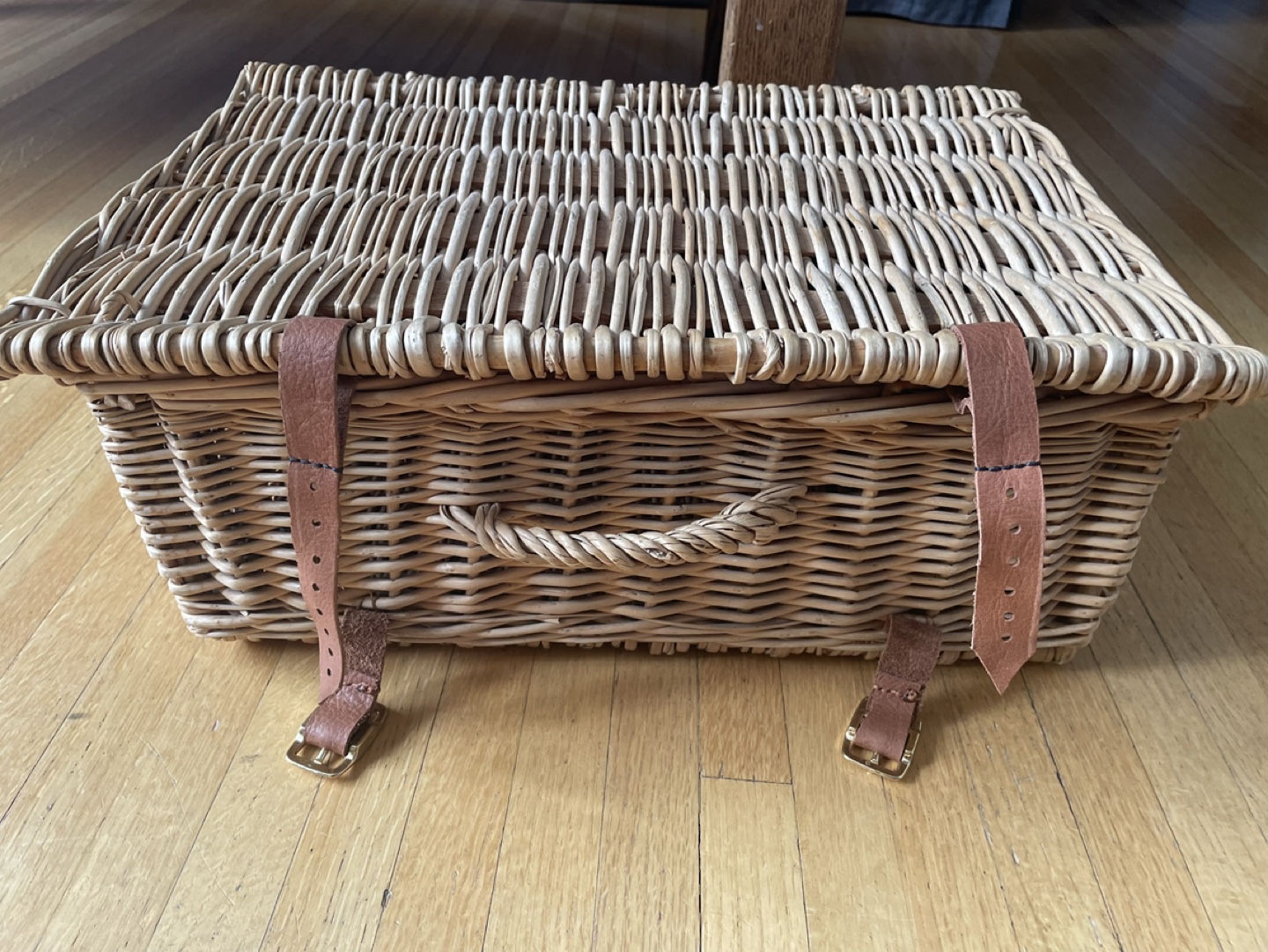 Vintage Wicker Picnic Basket