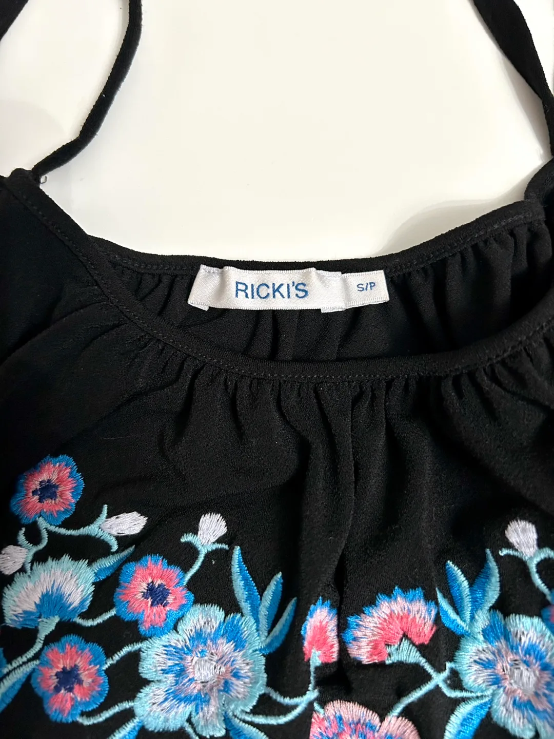 Pretty Black Floral Embroidery Top #ThiftyPicks image indicator(4)