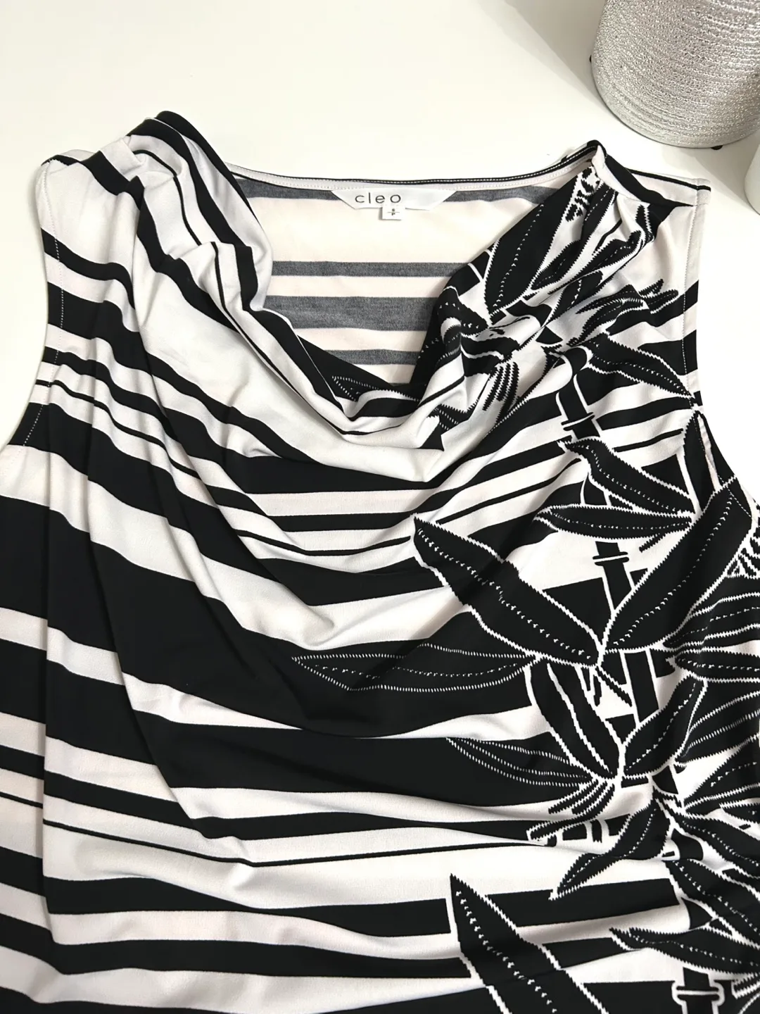 Cleo Black and White Sleeveless Top #ThiftyPicks image indicator(3)