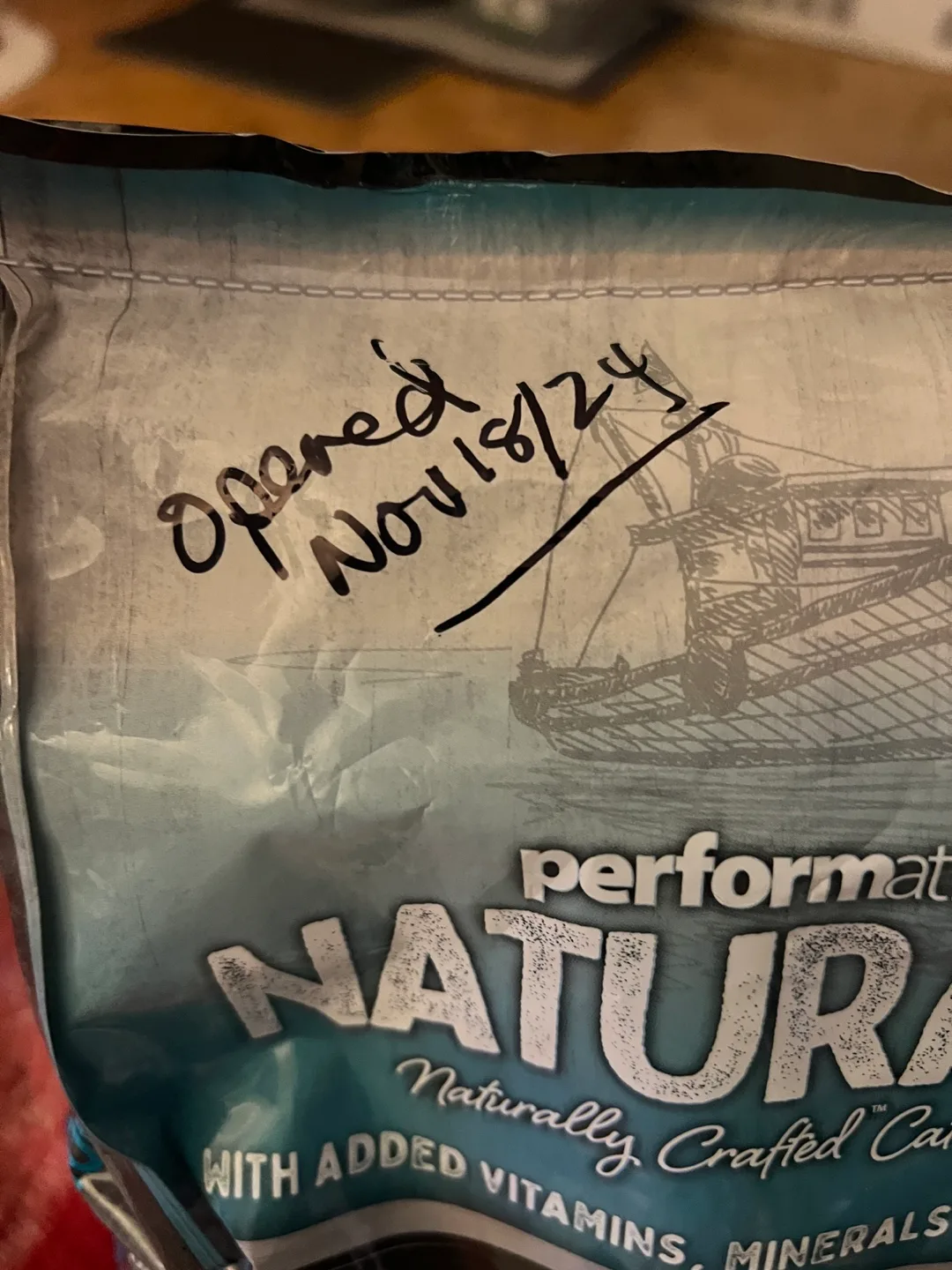 FREE! Cat food, Grain-Free Salmon & Veggies Adult Cat Food image indicator(2)