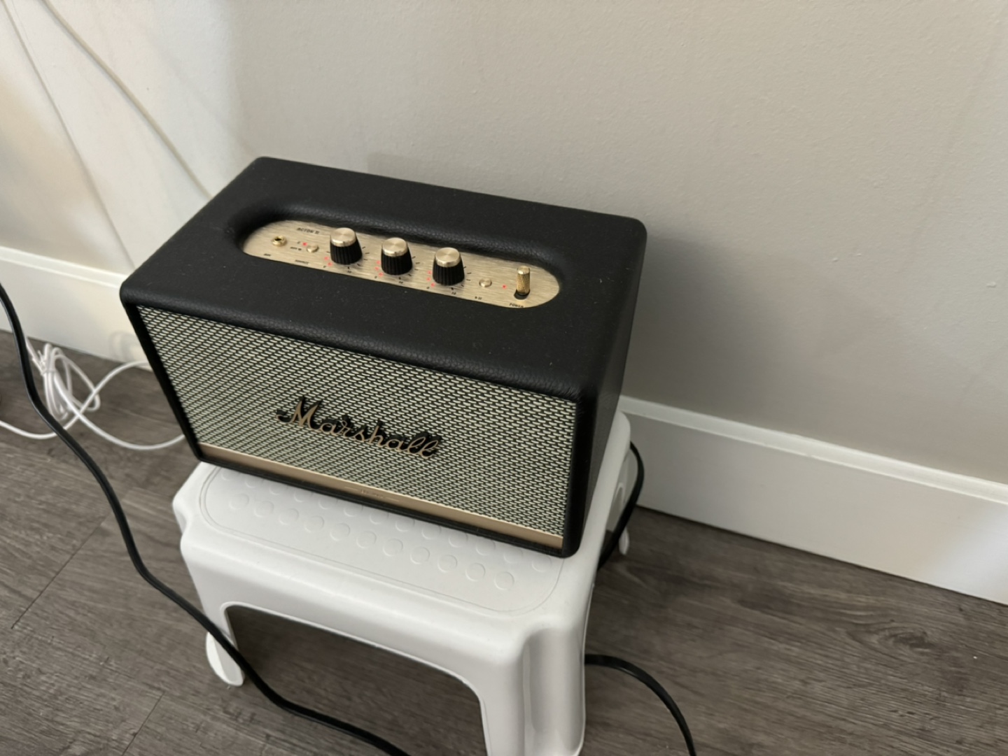 Marshall Acton II Bluetooth Speaker - photo 2