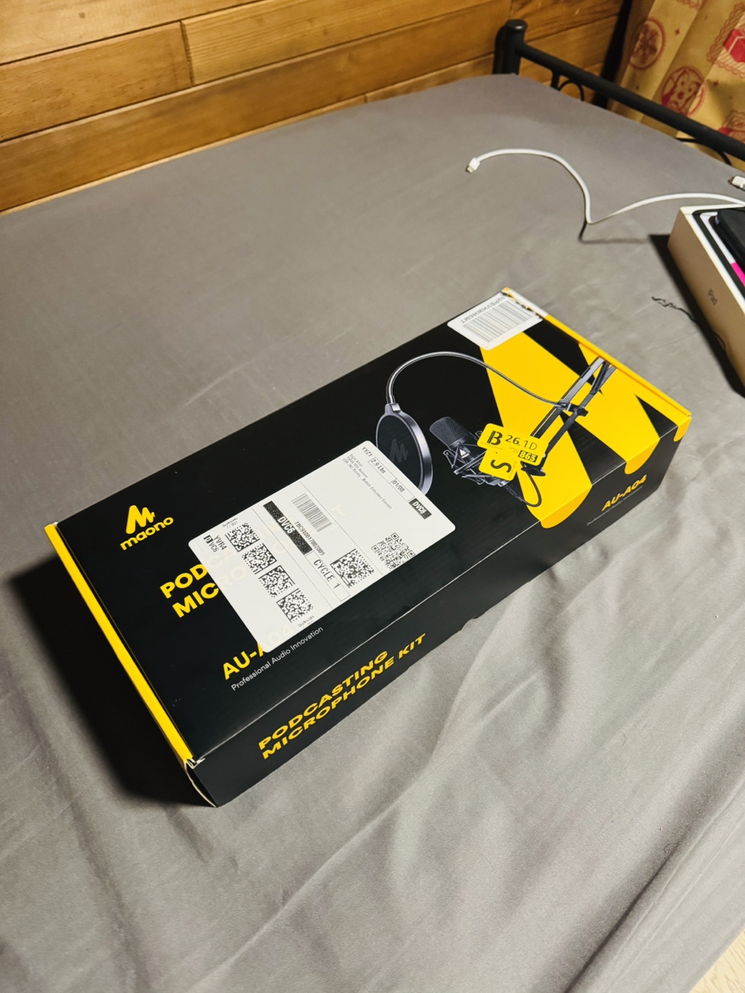New Condenser Microphone Kit (MAONO AU-A04) - Unused - photo 2