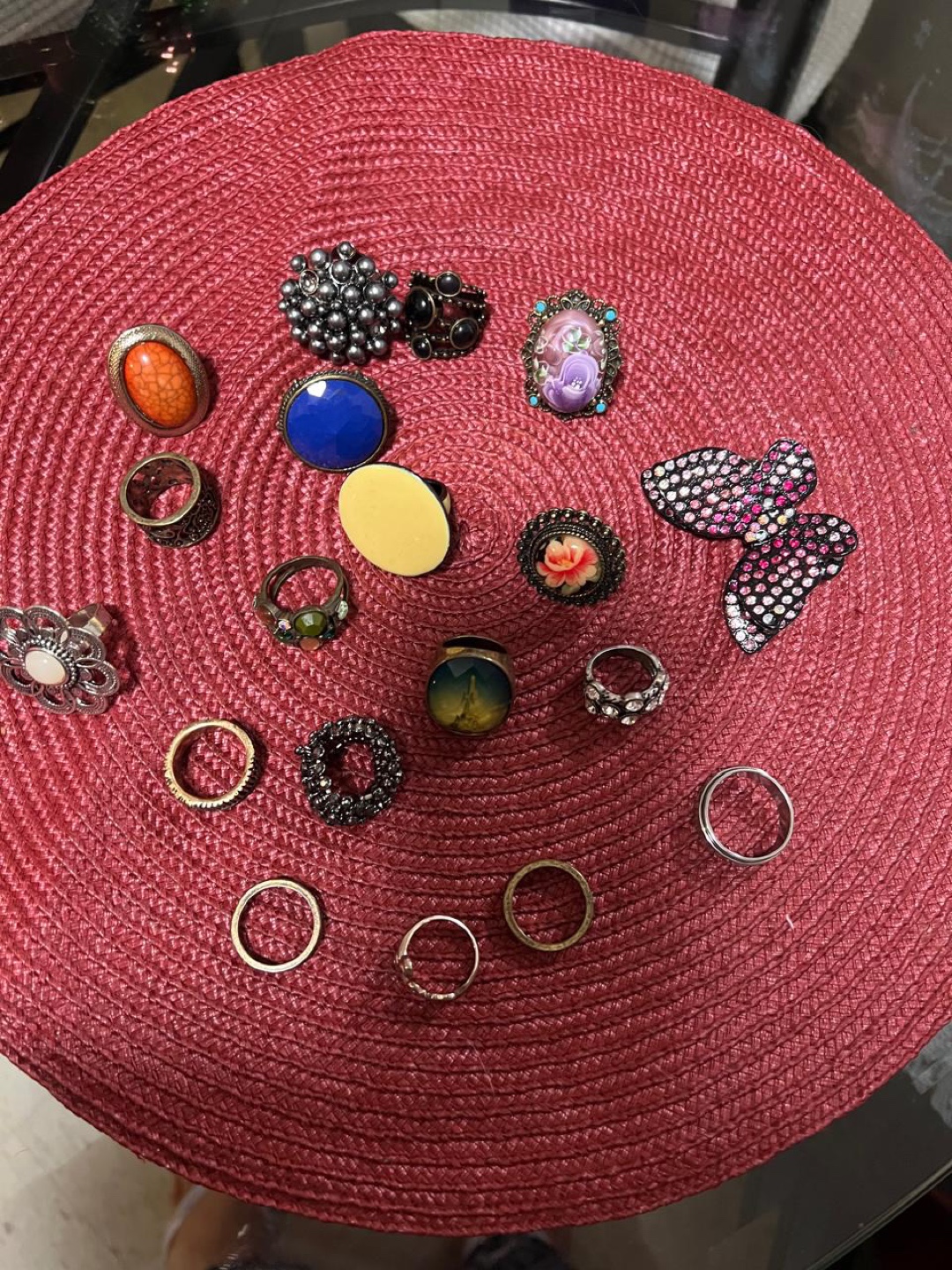 Assortment of Vintage Rings please read the description.