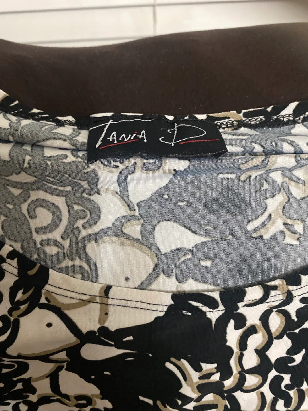 Tania D Women's Top - Black, White, and Beige Pattern image indicator(2)