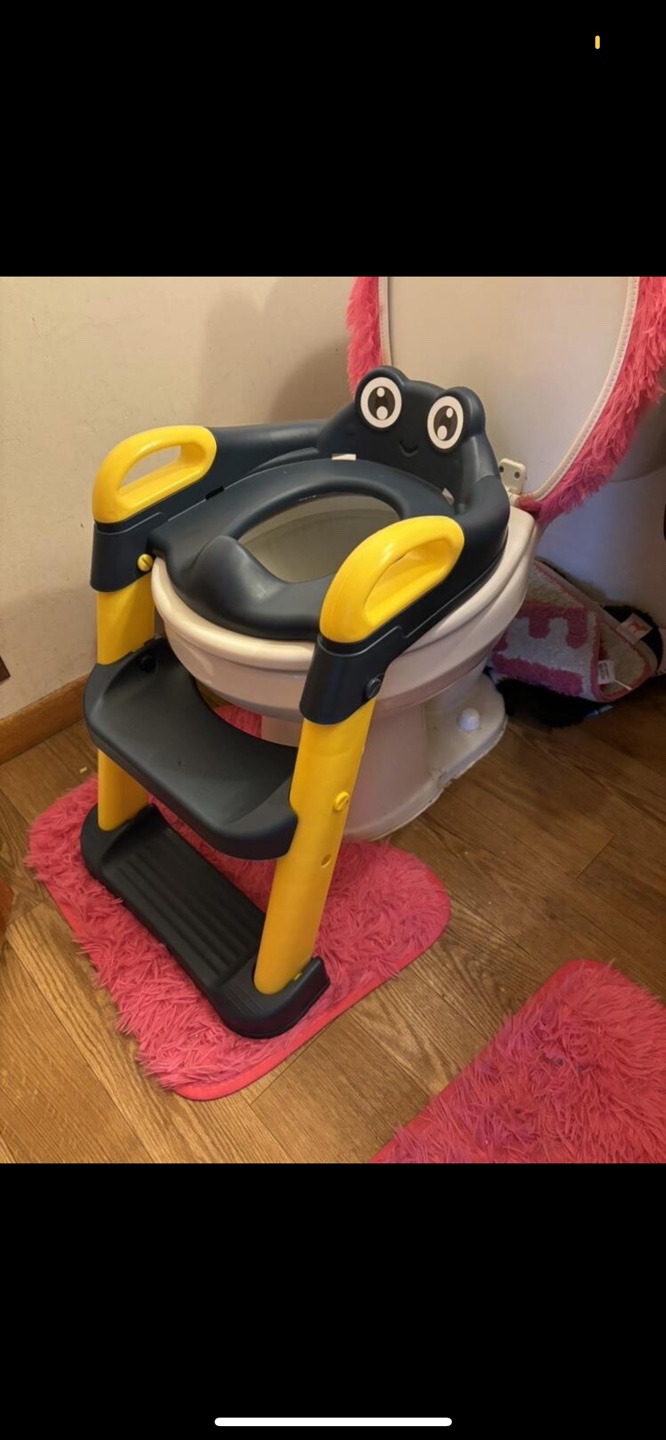 Frog kids toilet - photo 3