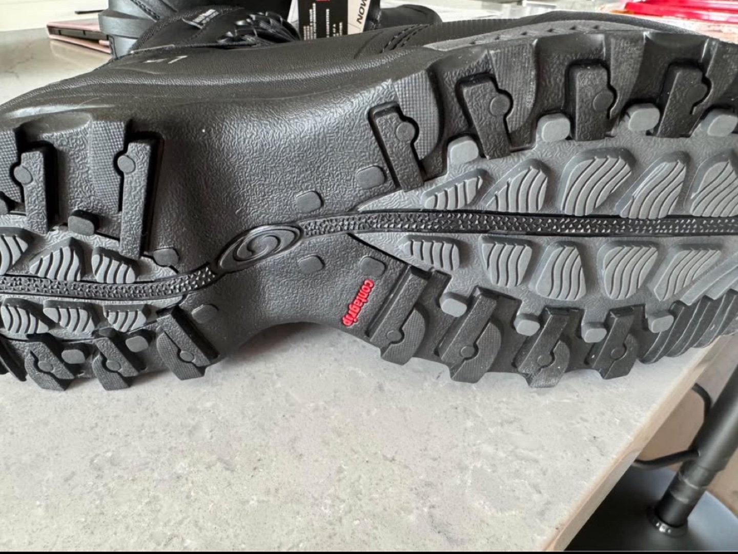 Salomon Winter Boots size 9 men - photo 5