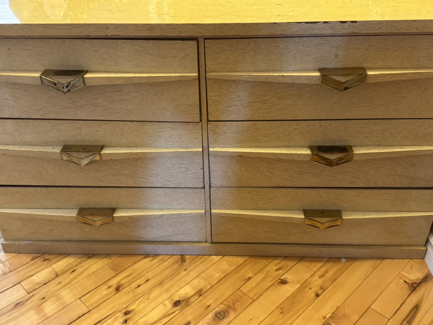 Vintage 6-Drawer Dresser