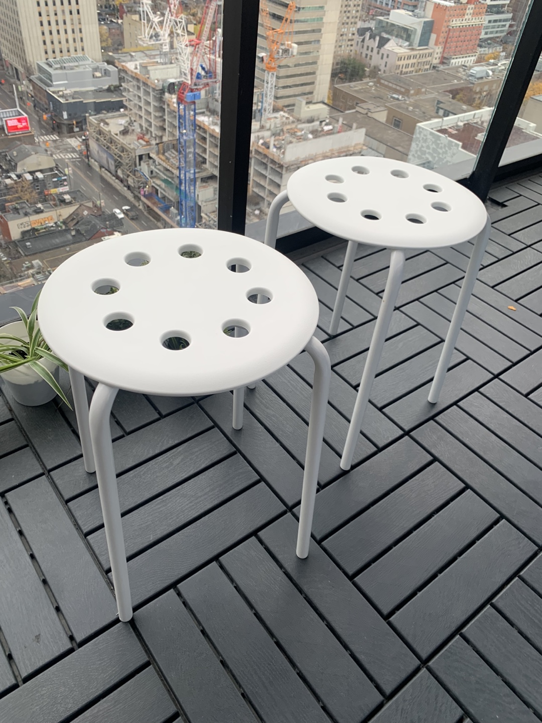set of 2 White Stools