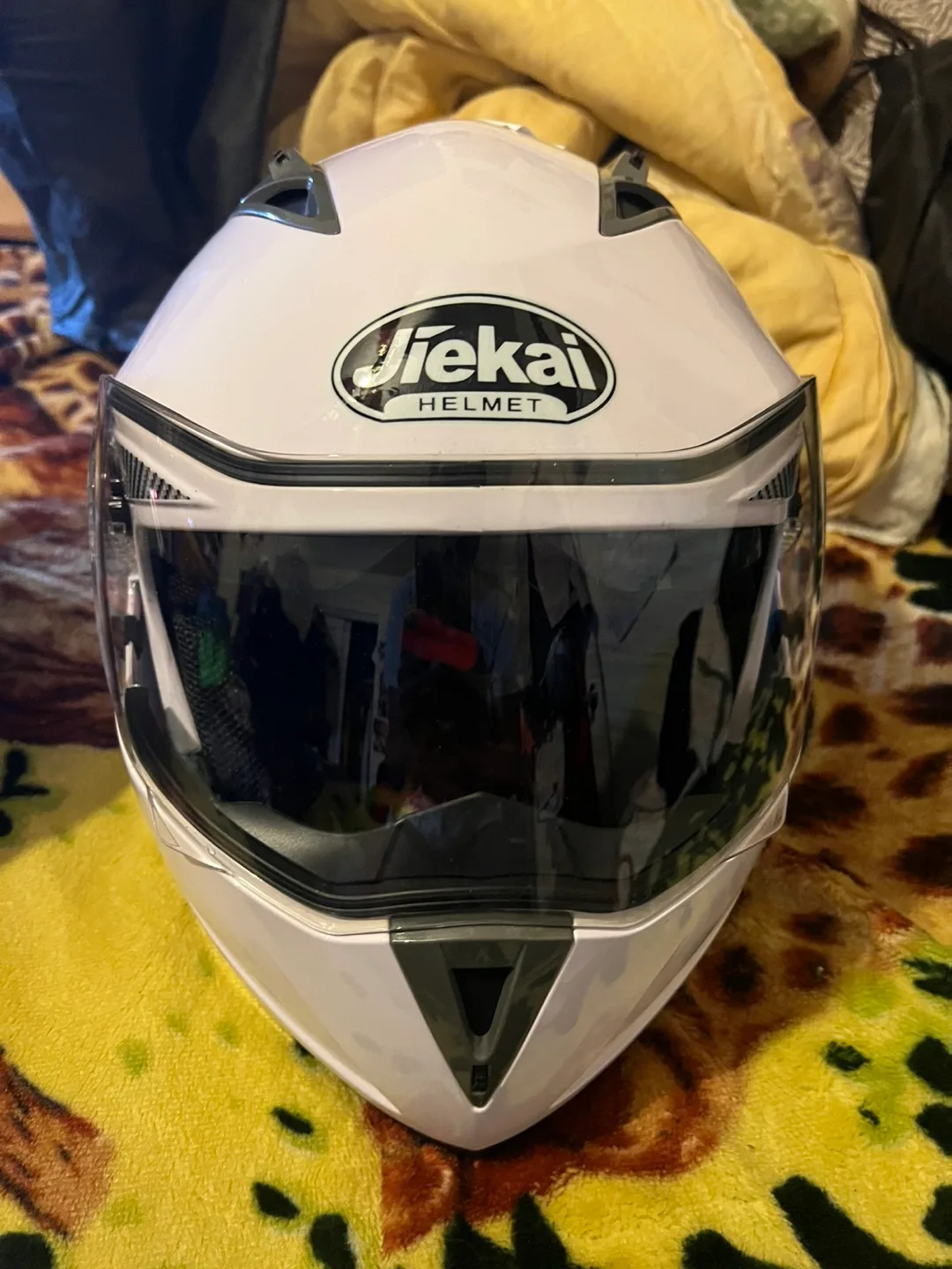 Jiekia Helmet, White, Size Medium image indicator(2)