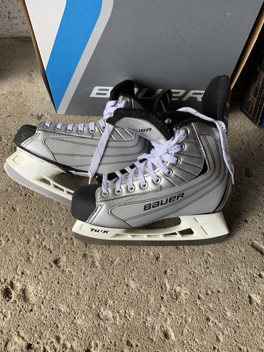 Bauer 22 Ice Skates - photo 3