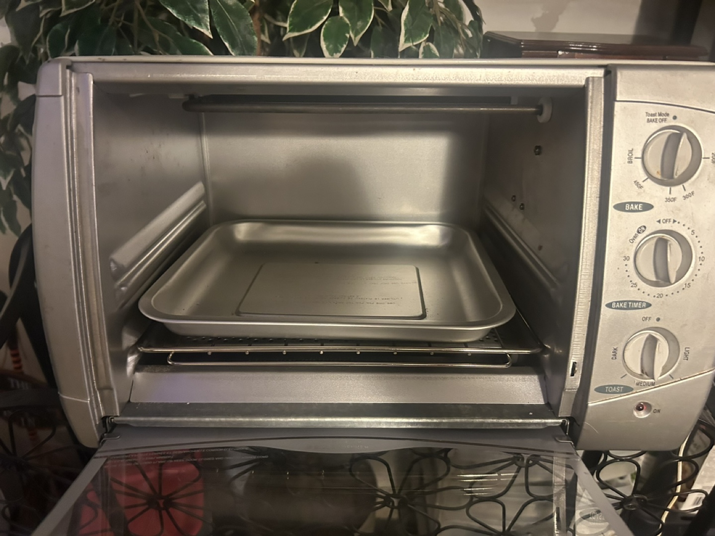 Black & Decker Toast Oven - photo 2