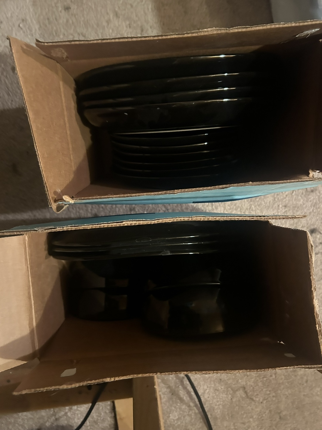 Black Dinnerware Set