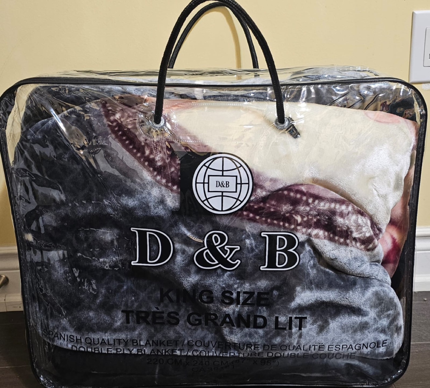 King Size D&B Blanket - photo 2