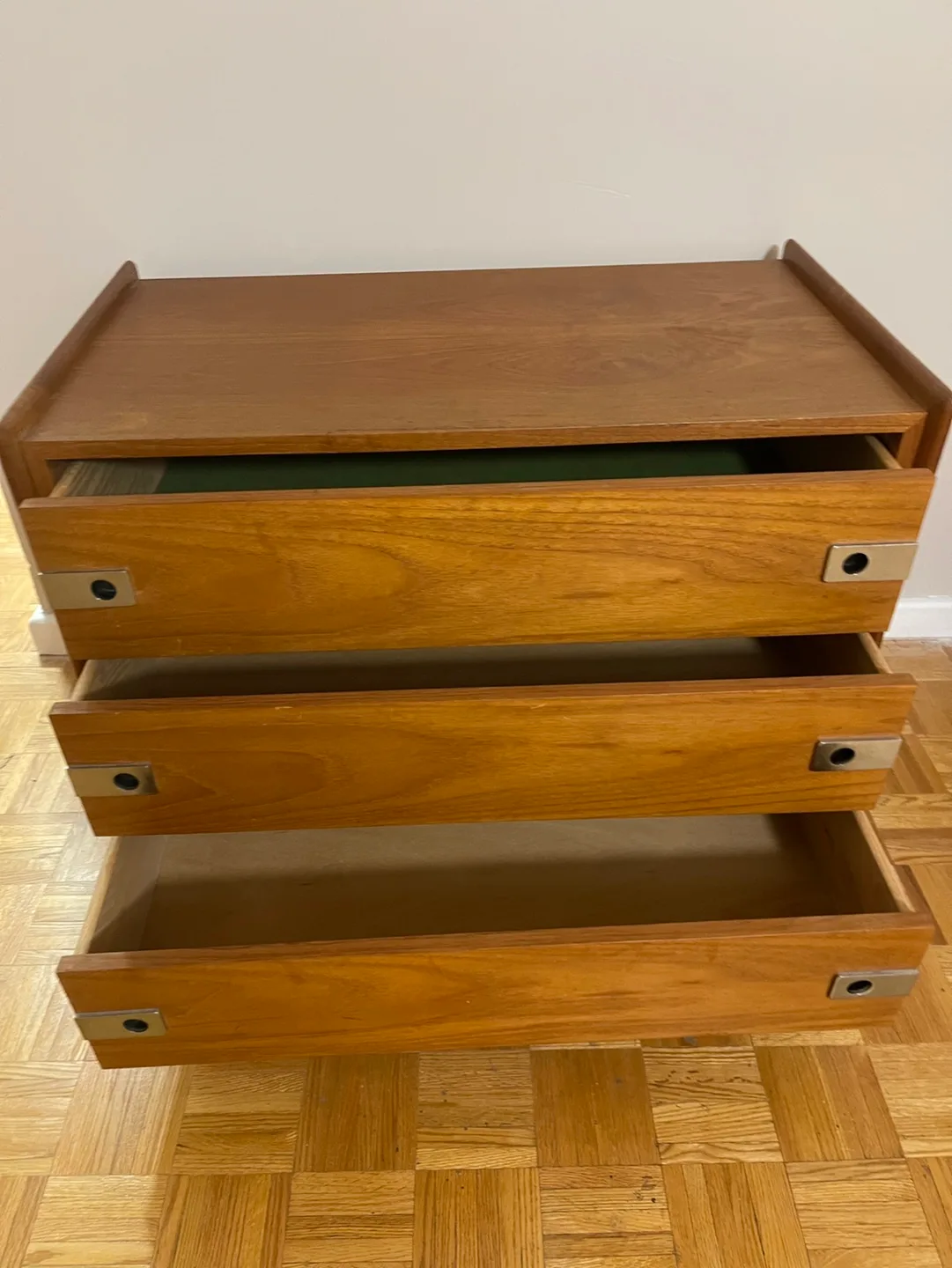 Mid-Century Modern Dresser thumbnail