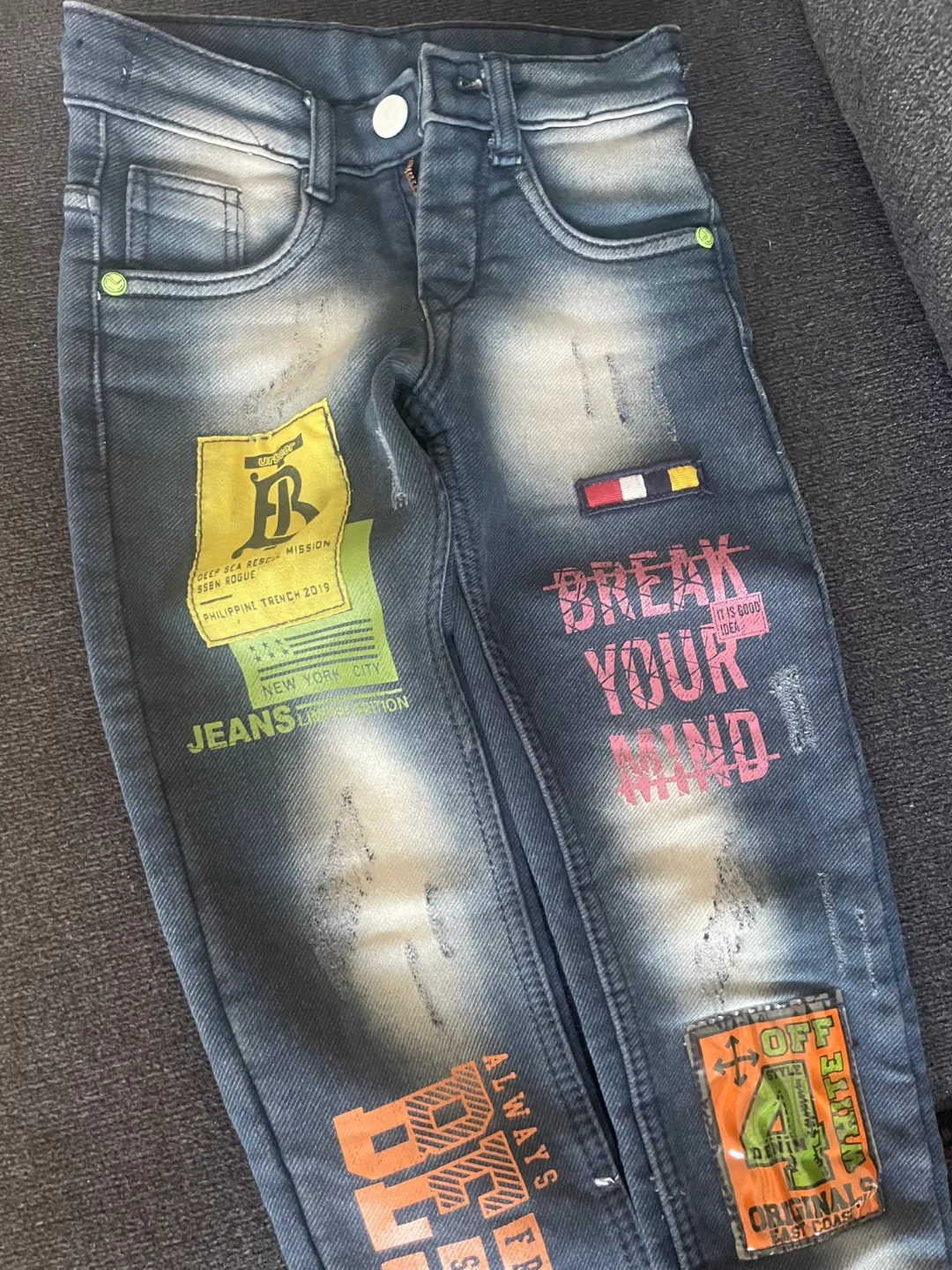 Kids Designer Jeans image indicator(2)