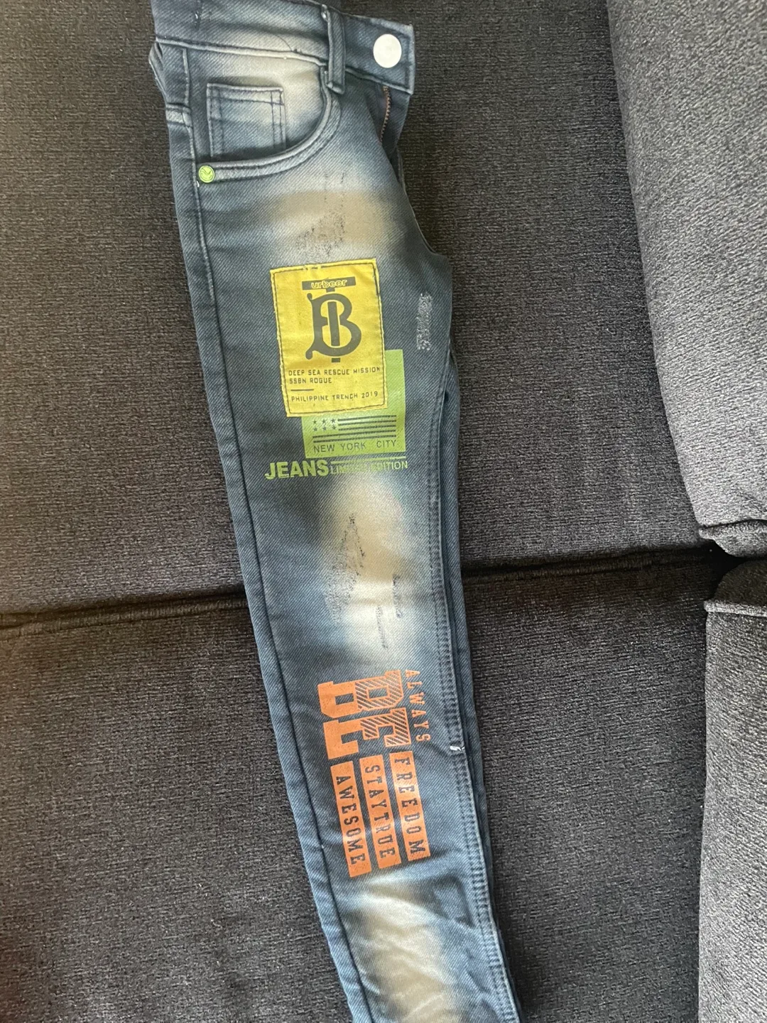 Kids Designer Jeans image indicator(3)