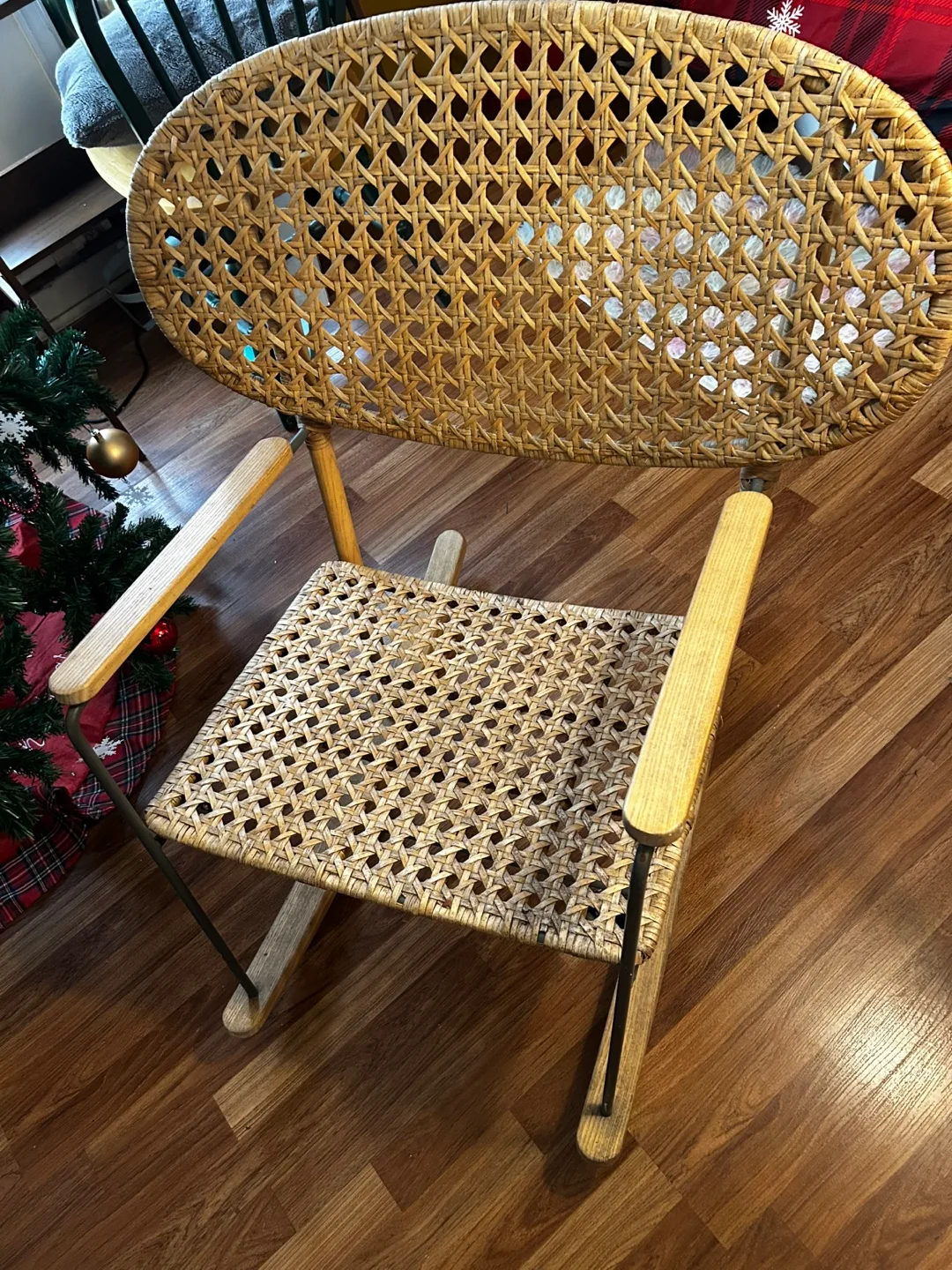Vintage Wicker Rocking Chair image indicator(2)
