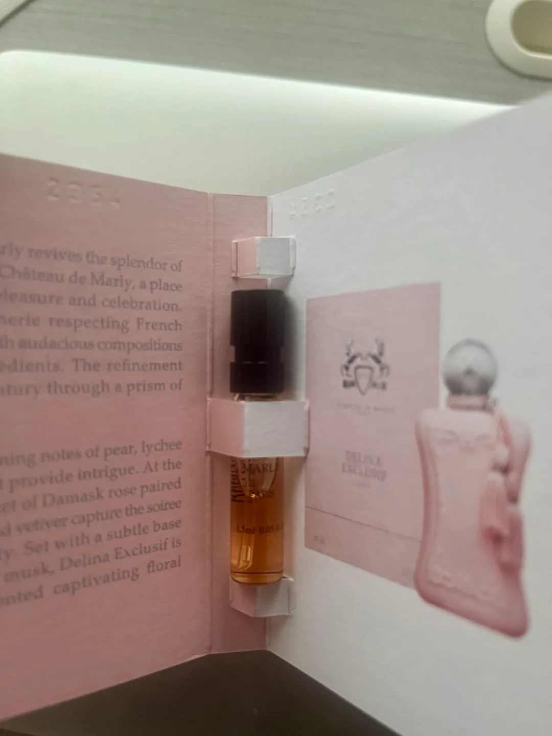 Delina Exclusif Parfum by parfums de marly image indicator(2)