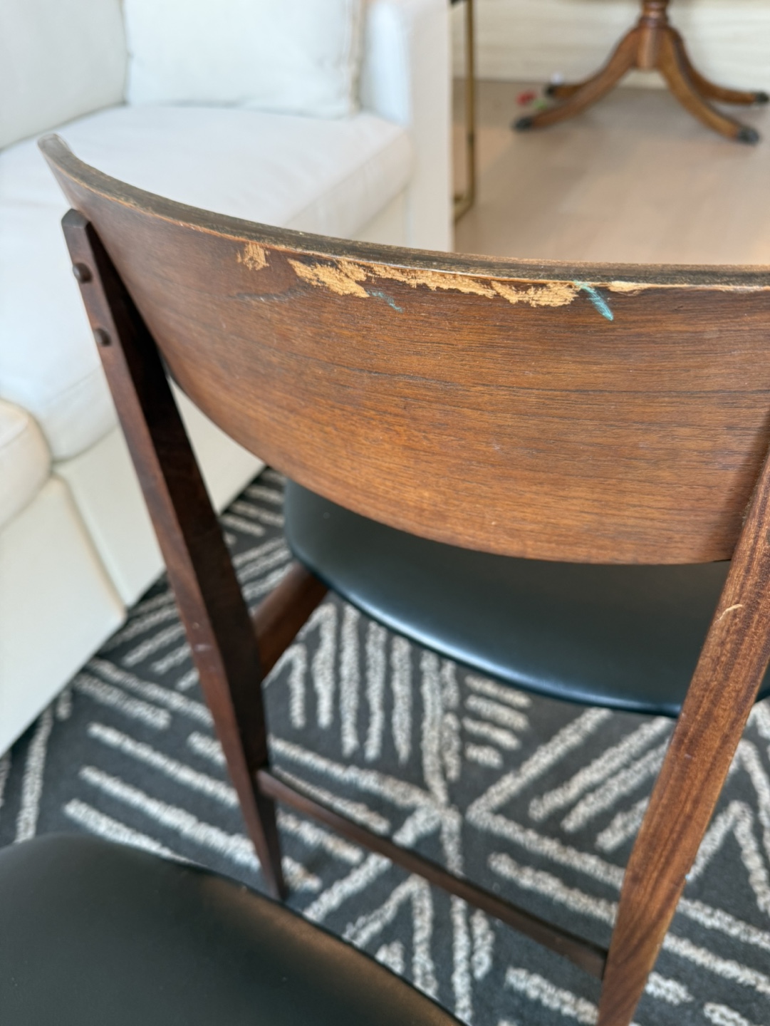 Set of 4 Mid Century Modern Dining Chairs - photo 5