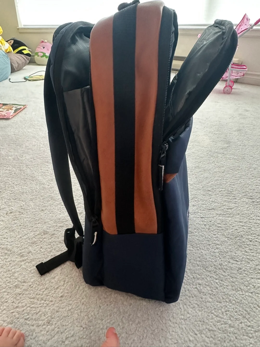 Big backpack - small rip image indicator(2)