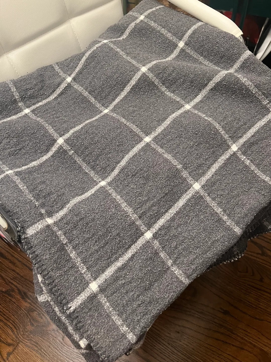 Grey and White Throw Blanket thumbnail