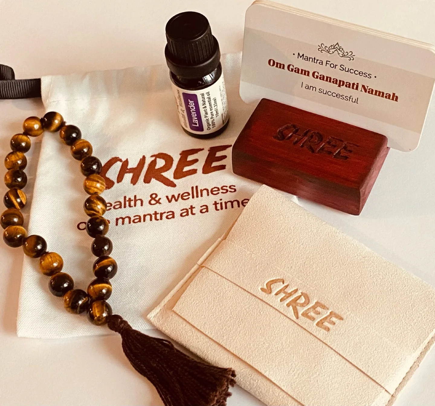 Shree Mala, Essential Oil & Box Set image indicator(2)