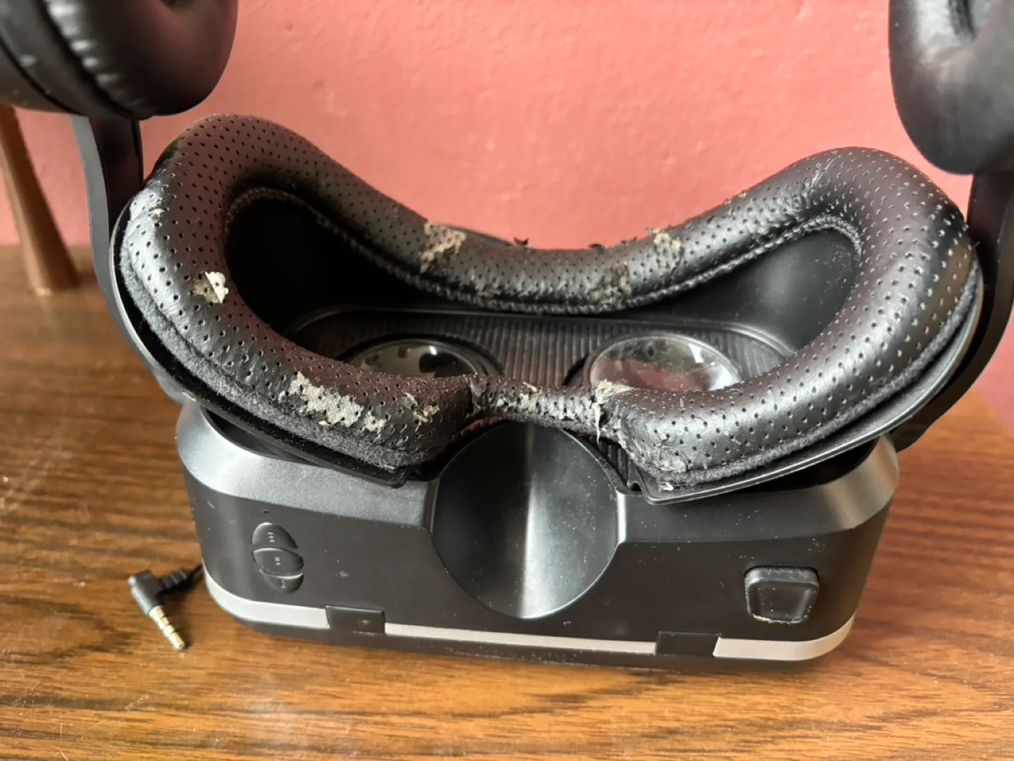 E-V-R Virtual Reality 4.0 Headset image indicator(3)