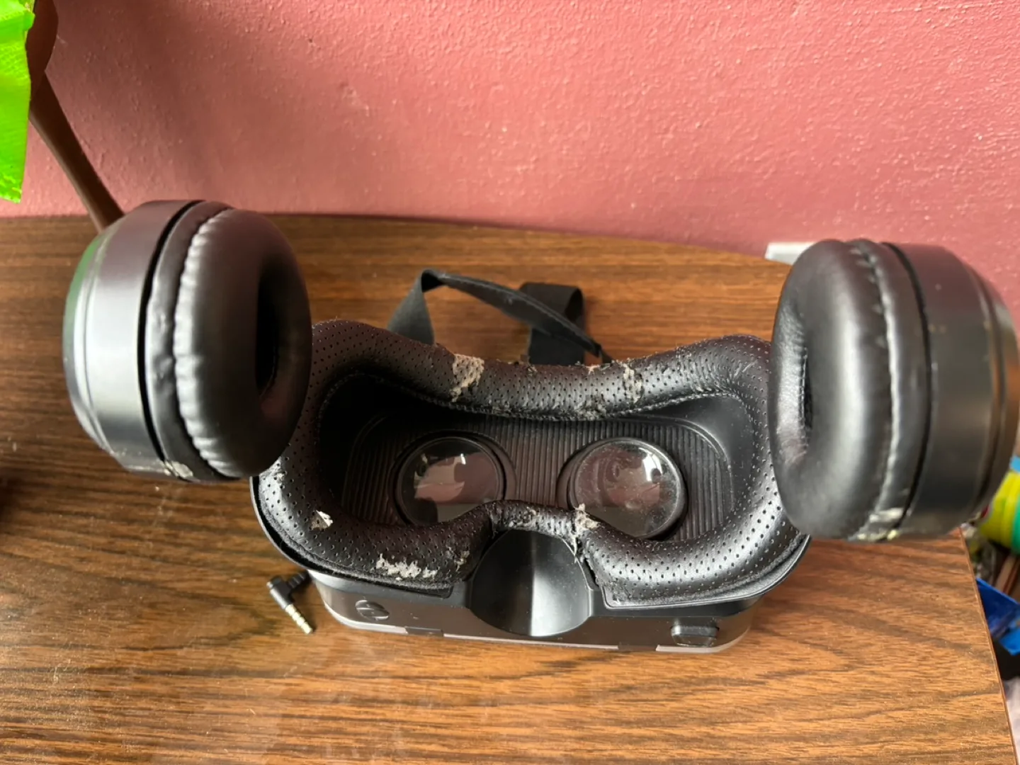 E-V-R Virtual Reality 4.0 Headset image indicator(2)