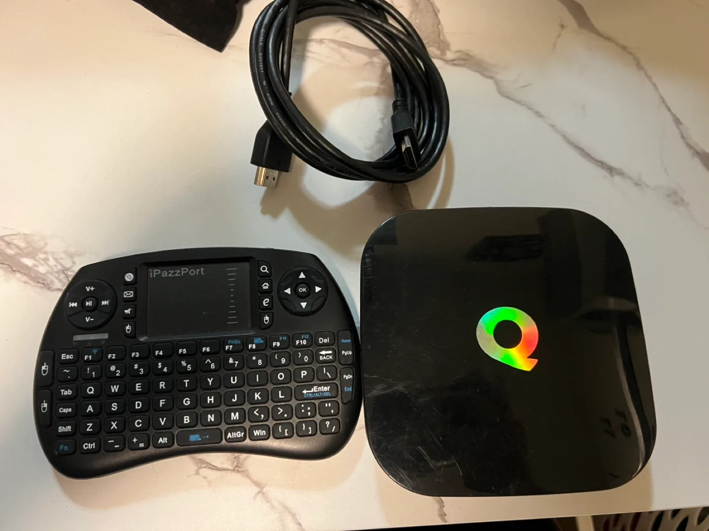 Android TV Box with Remote thumbnail
