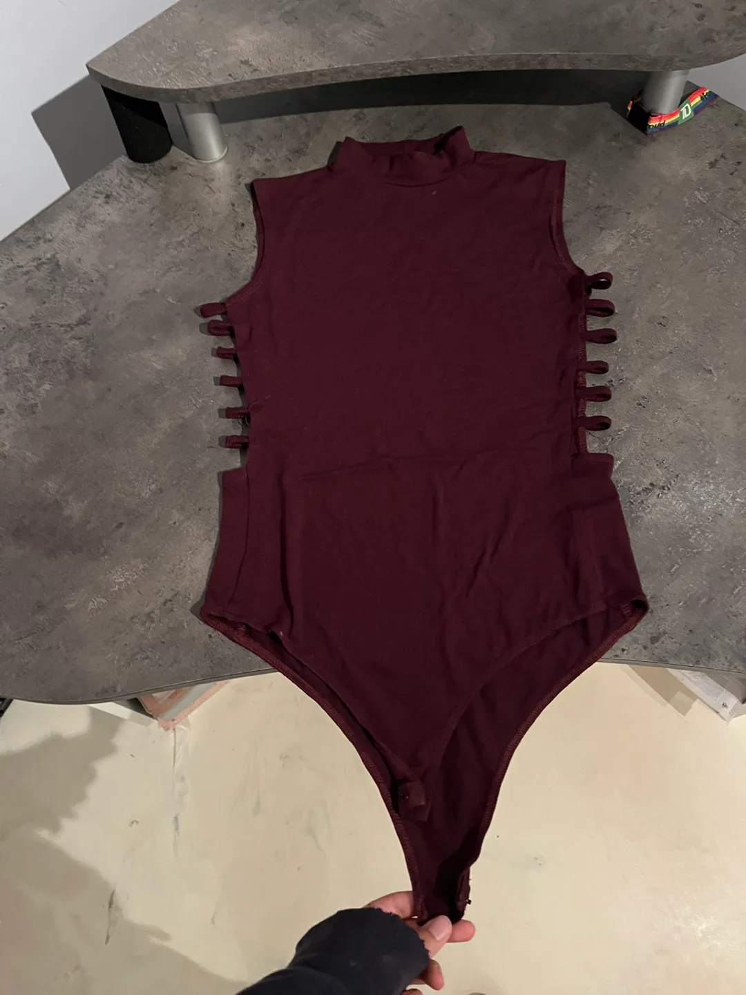 FREE Women's Clothing Bundle - Tops, Jeans, Shirts, and More! image indicator(9)