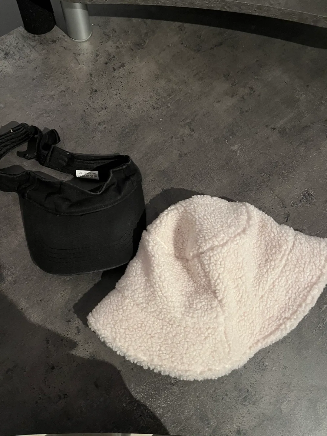 FREE Women's Clothing Bundle - Tops, Jeans, Shirts, and More! image indicator(7)