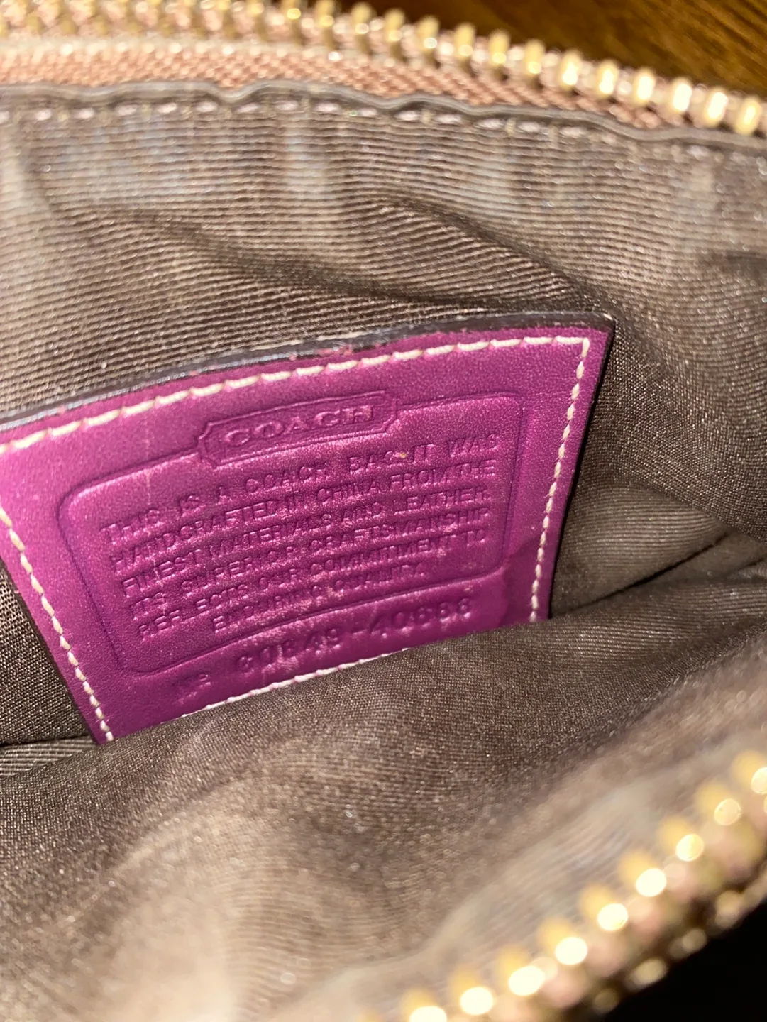 Coach Signature Small Crossbody Bag image indicator(2)