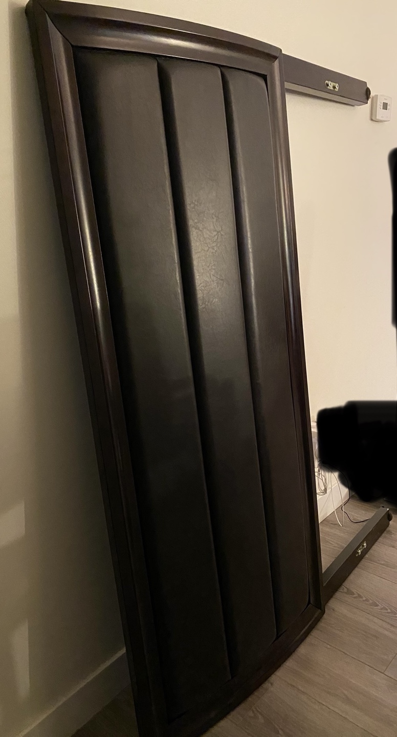 Queen Size Bed Frame - photo 2